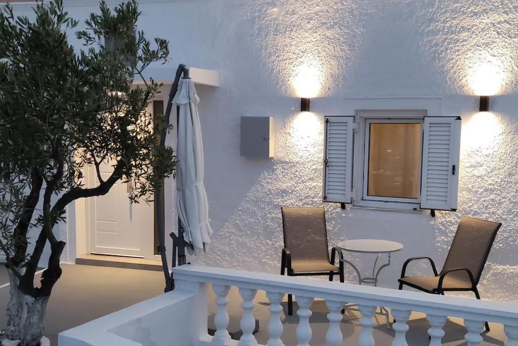 V&N Villa Santorini Fira  Bagian luar foto